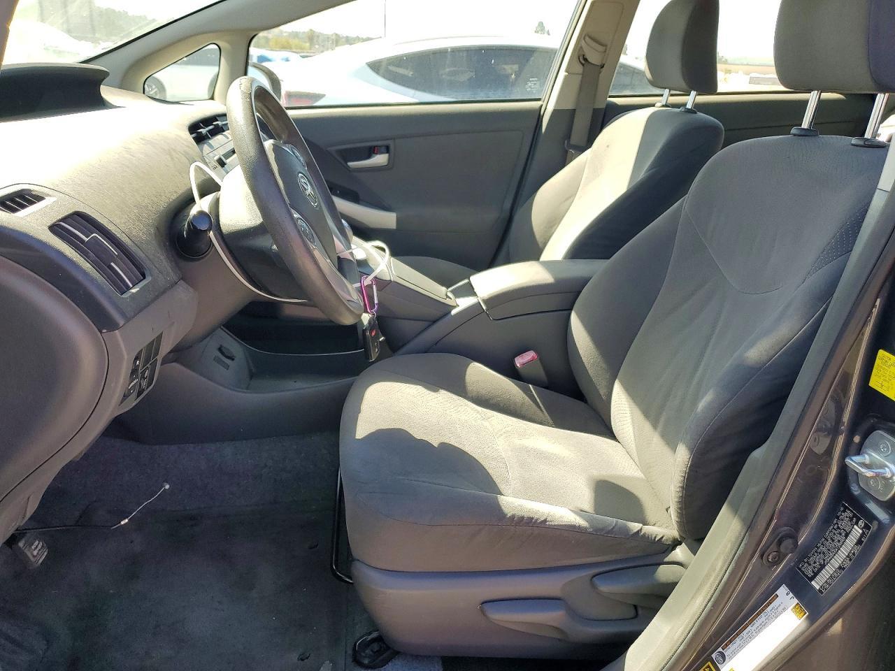 2010 Toyota Prius ii