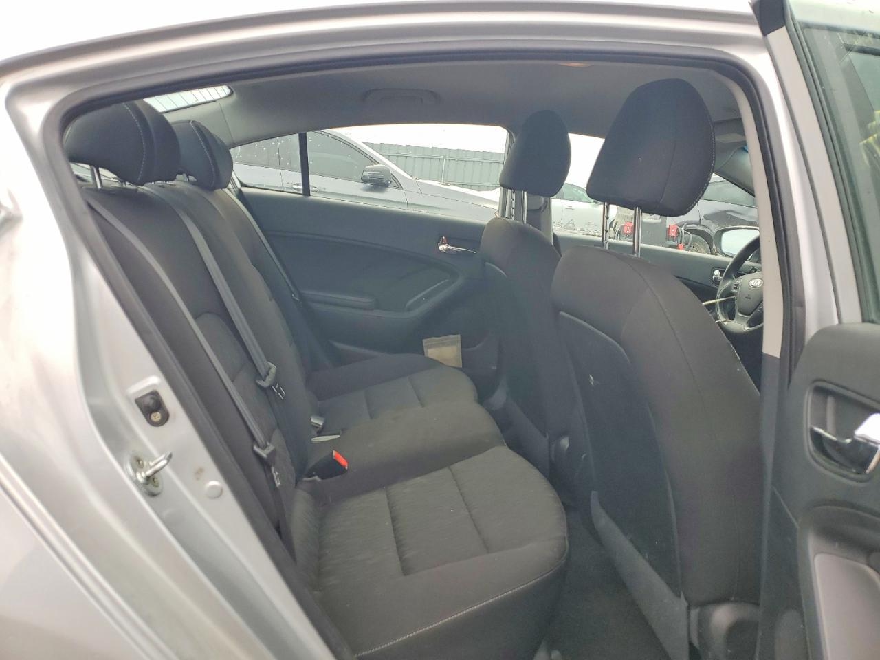 2016 KIA Forte lx