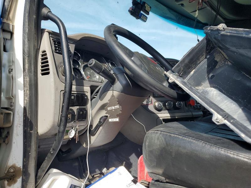 2016 Peterbilt 579 Semi Truck