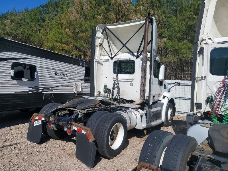 2018 Peterbilt 579 Semi Truck