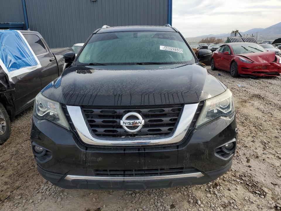 2018 Nissan Pathfinder s