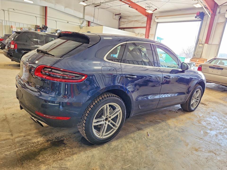 2016 Porsche Macan s