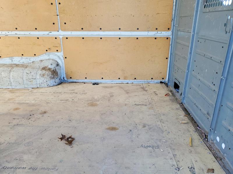 2013 Nissan NV 2500 Delivery Van