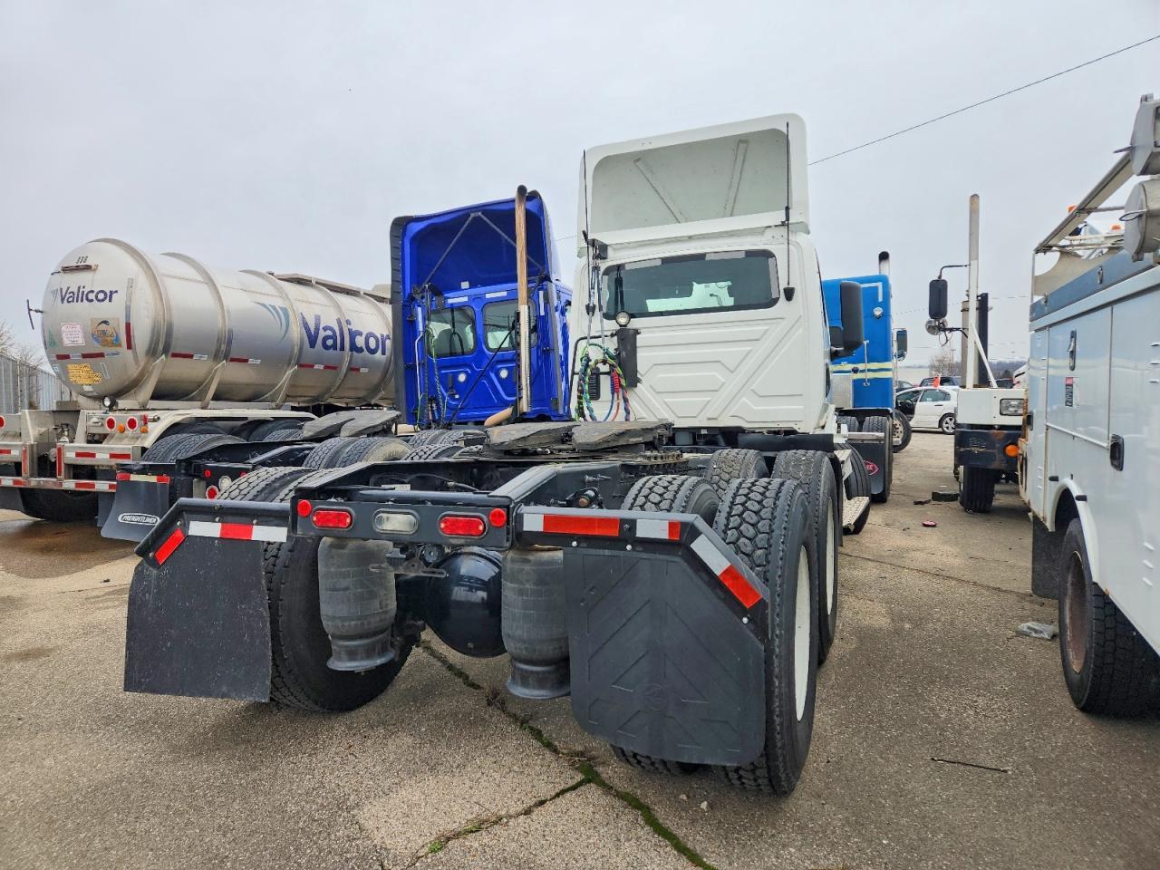 2023 International LT62F Semi Truck