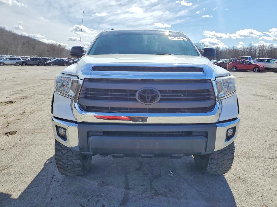 2014 Toyota Tundra SR5