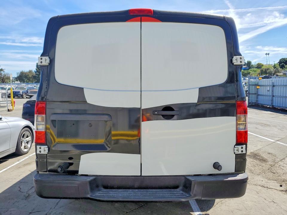 2016 Nissan Nv 1500 s