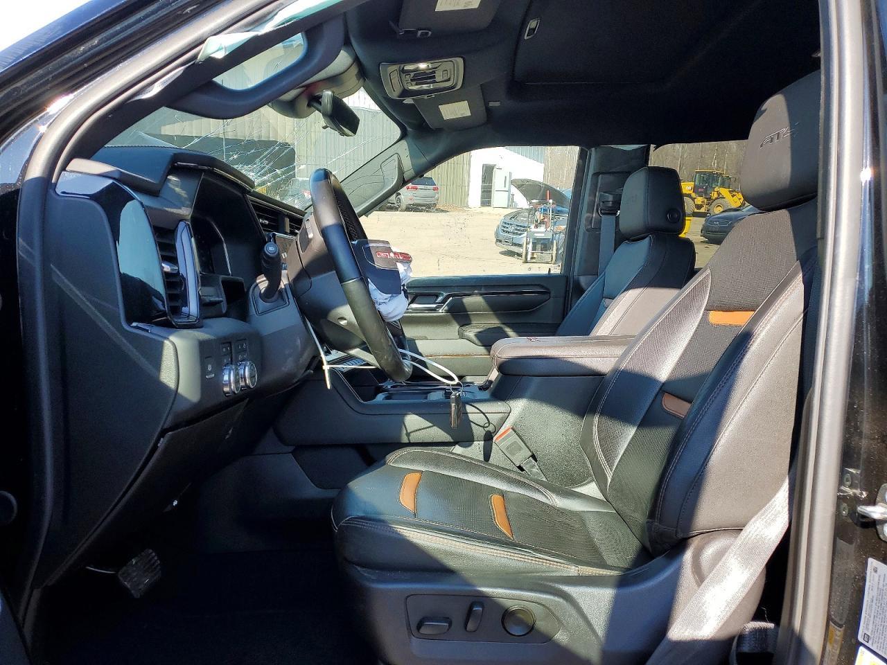 2024 GMC Sierra K3500 AT4