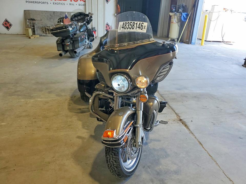 2005 HD Flhtcu I