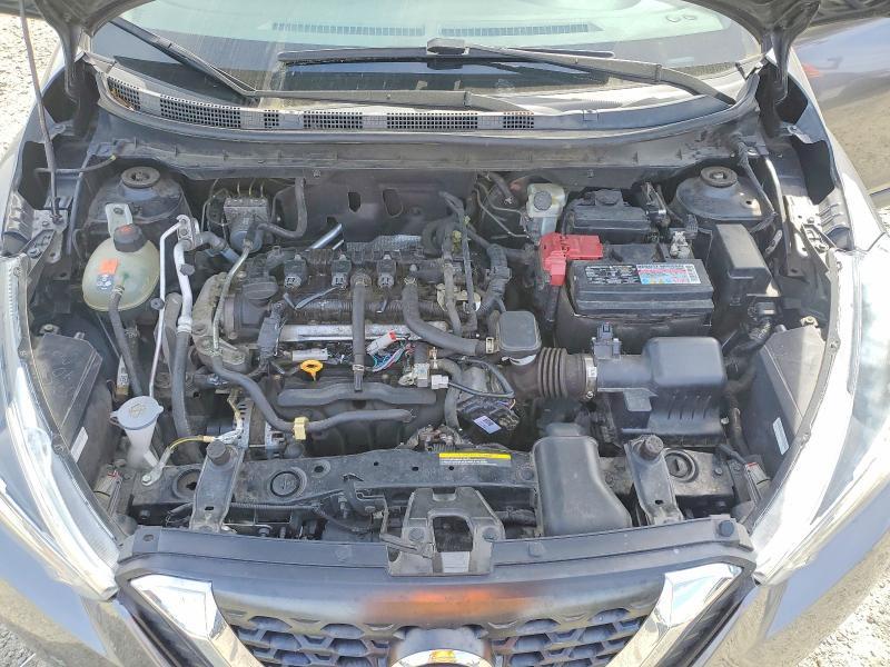 2019 Nissan Kicks sv