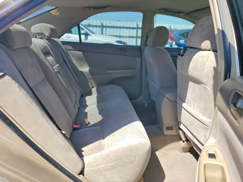 2002 Toyota Camry le