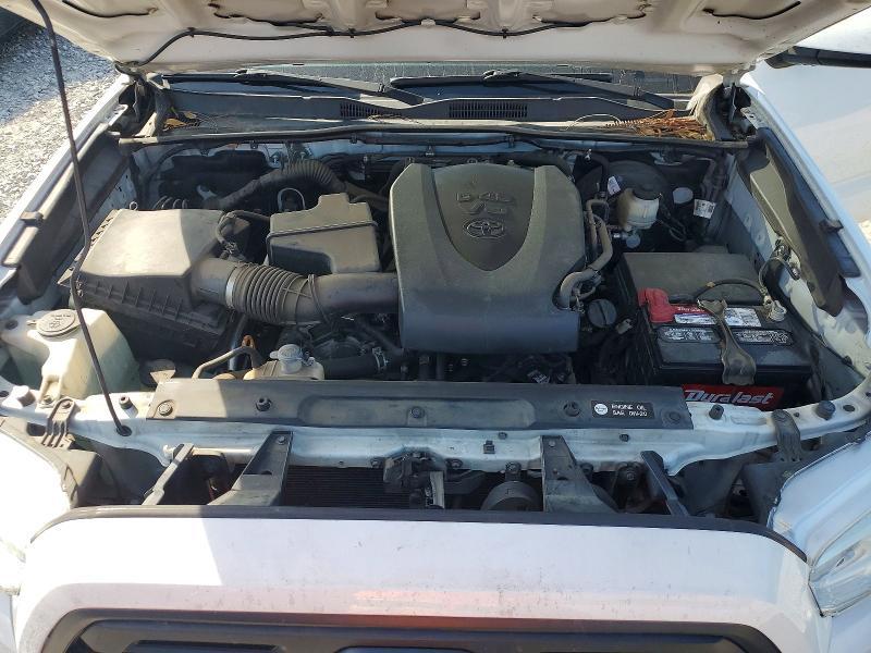 2018 Toyota Tacoma SR V6