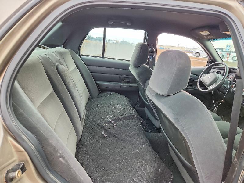2004 Ford Crown Victoria Unknown