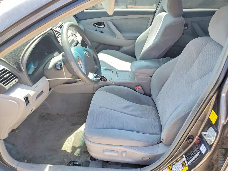 2011 Toyota Camry le