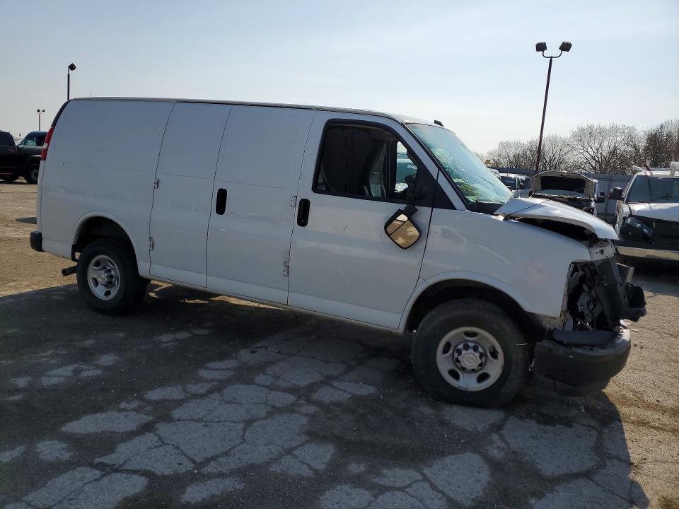 2021 Chev Express G2500