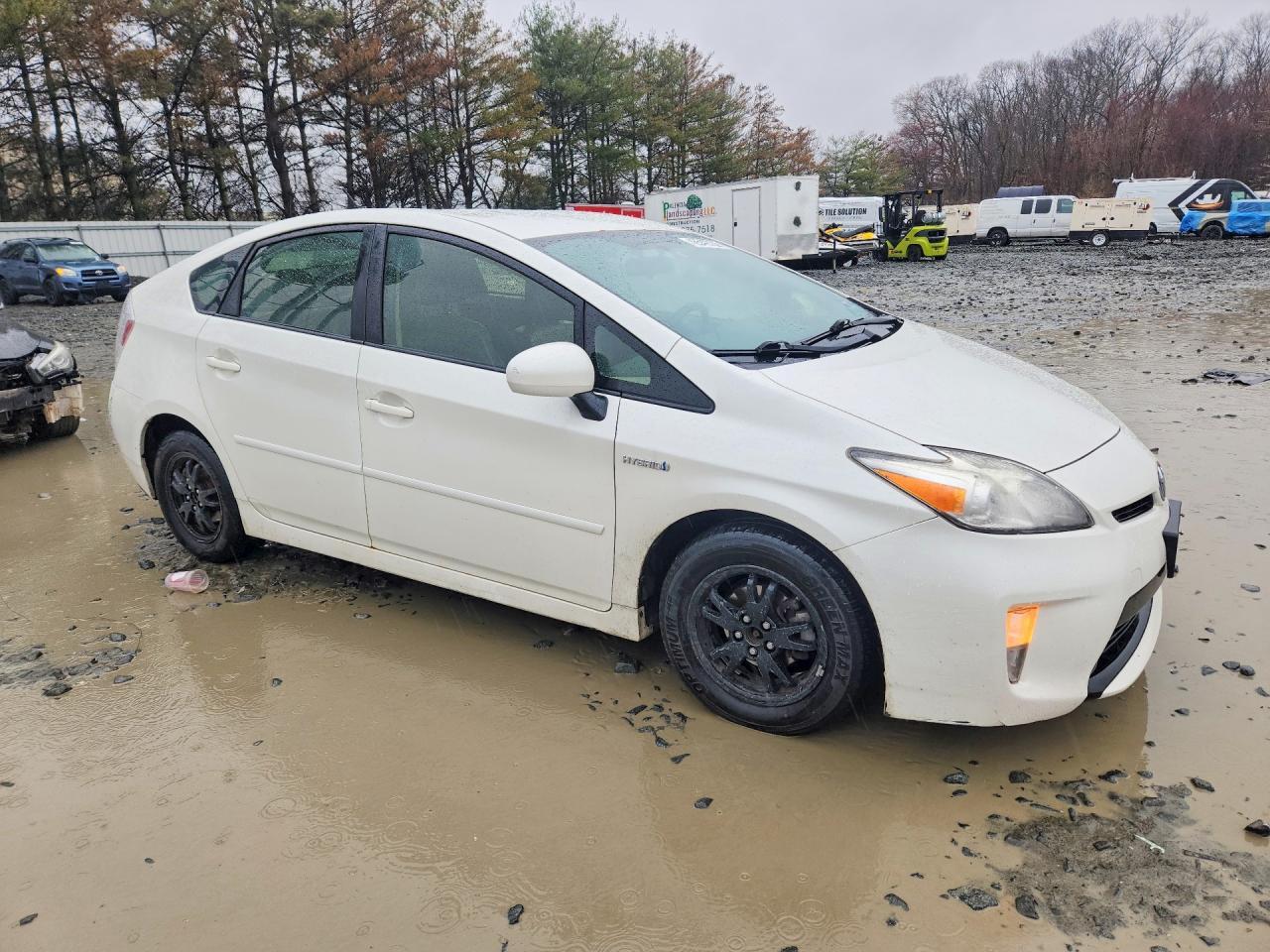 2014 Toyota Prius two