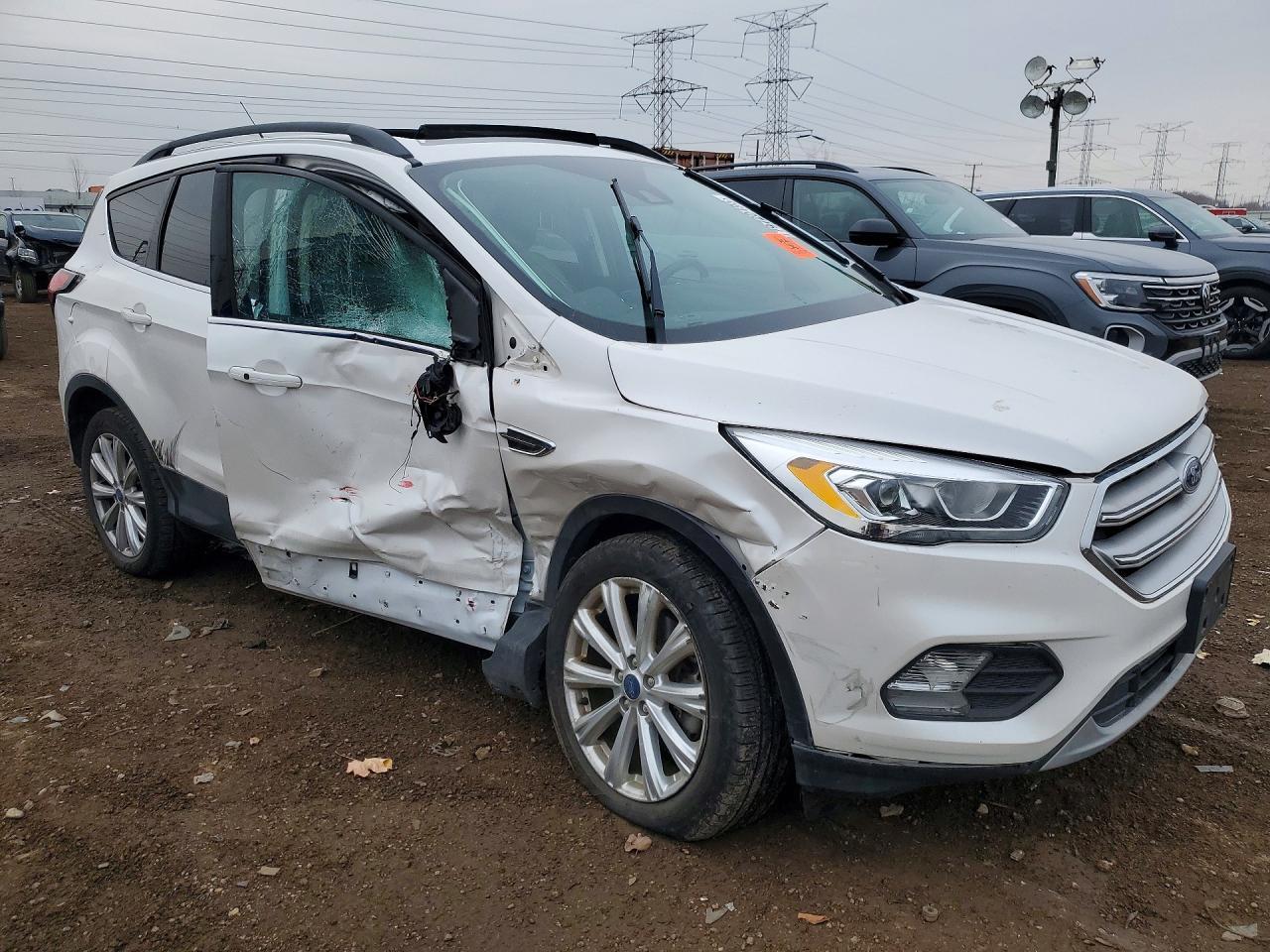 2019 Ford Escape sel