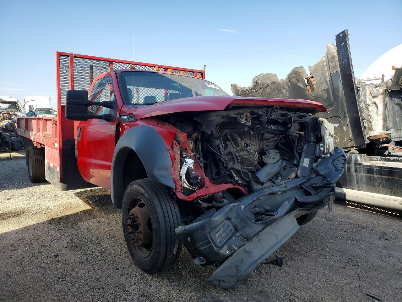 2014 Ford F550 Super Duty Flatbed Truck