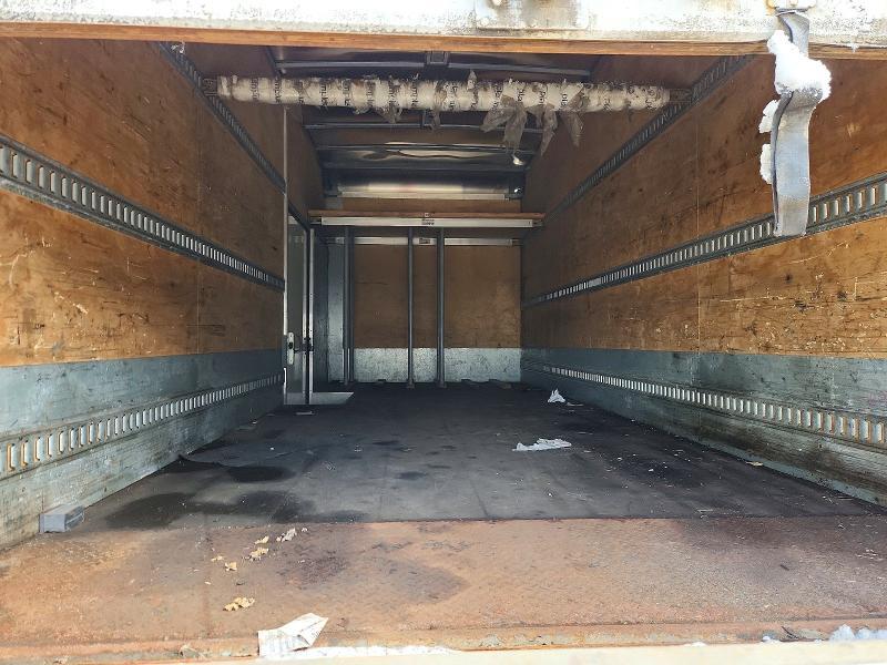 2019 Isuzu NPR HD BOX Truck