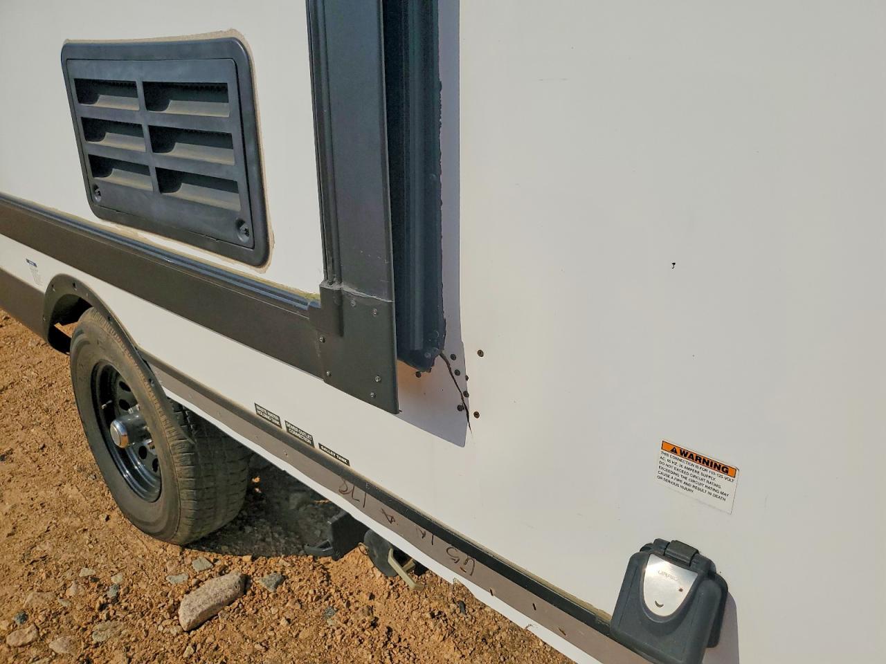 2017 Foresriver 2017 Forest River REAL-LITE Camper