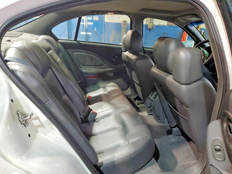 2004 Pontiac Bonneville sle