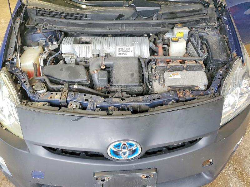 2010 Toyota Prius iii