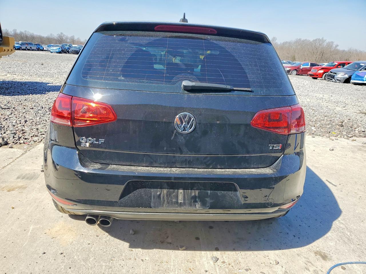 2016 Volkswagen Golf s