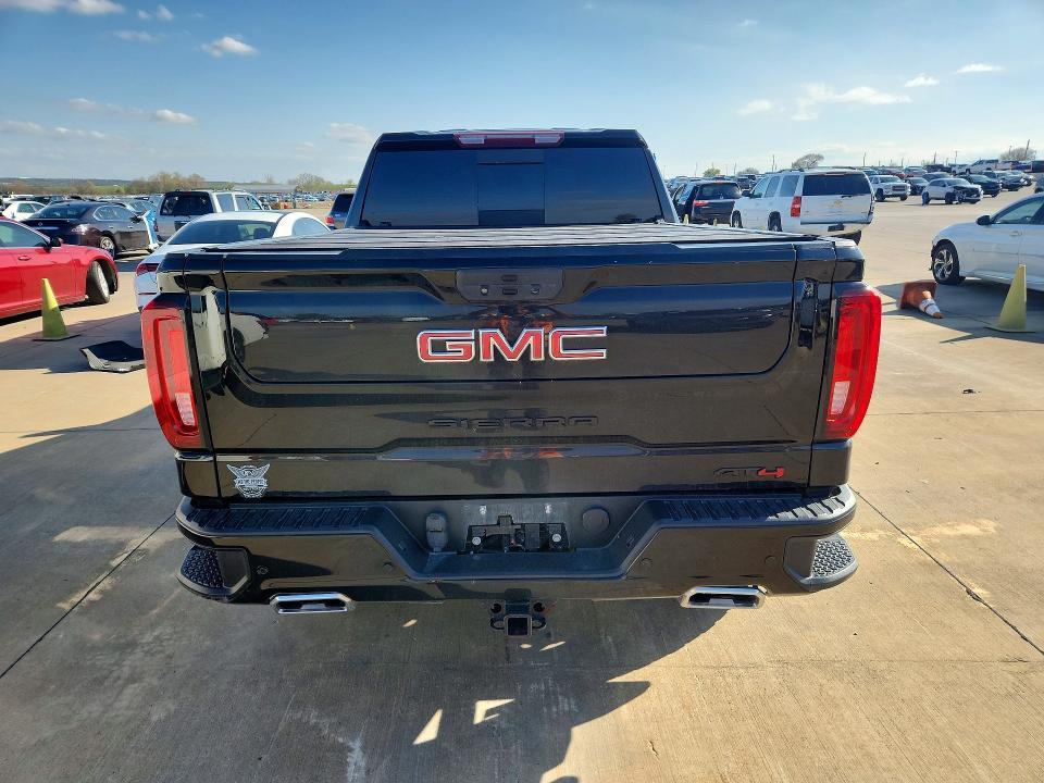 2021 GMC Sierra K1500 AT4