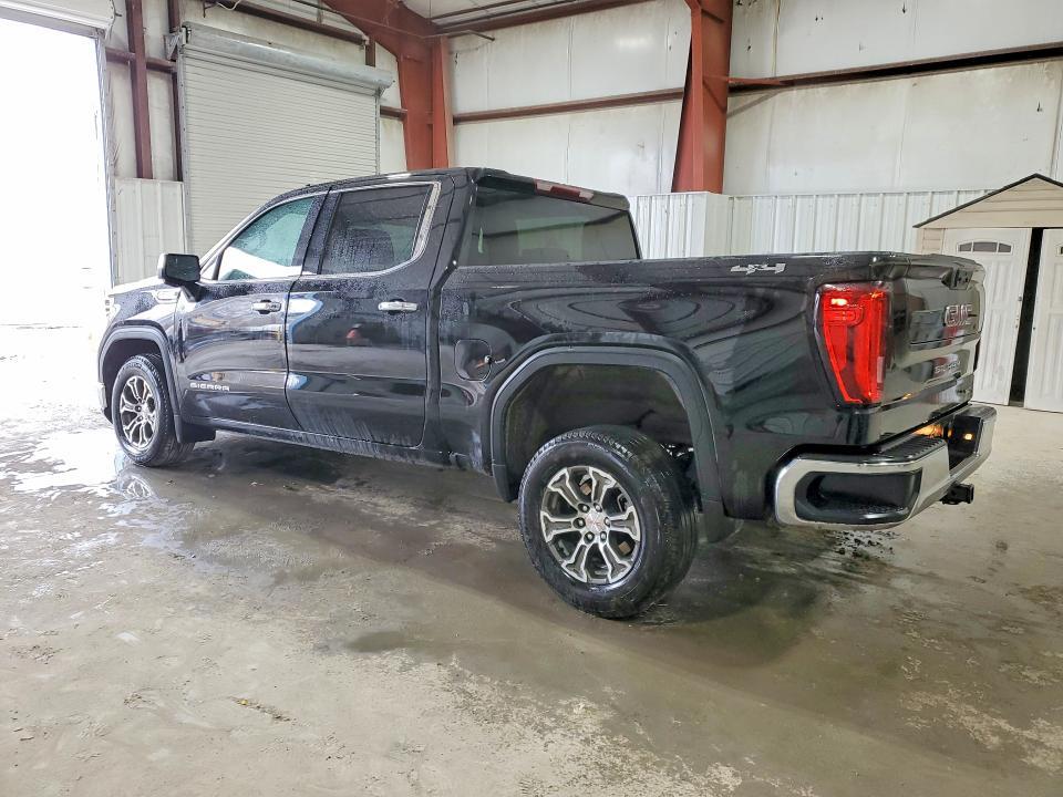 2025 GMC Sierra K1500 slt