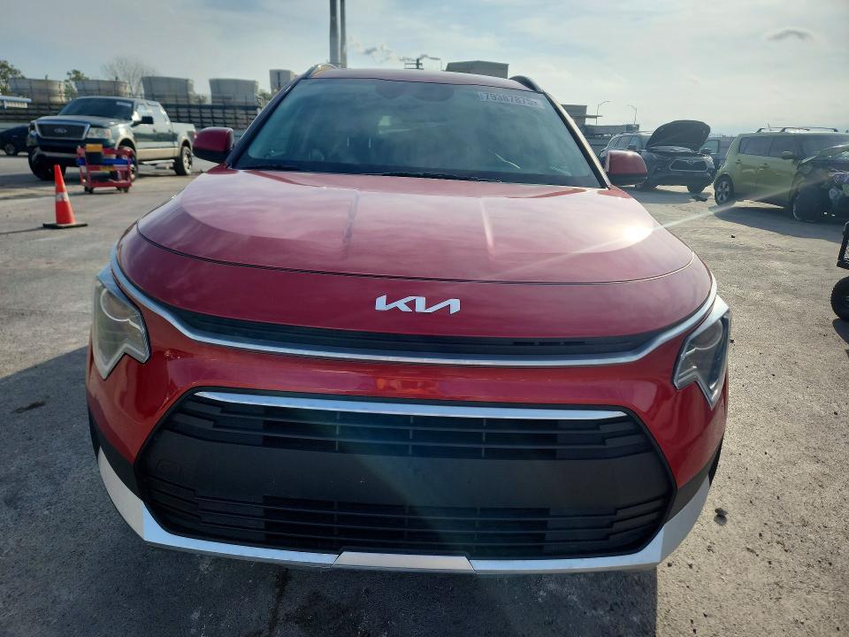 2024 KIA Niro lx