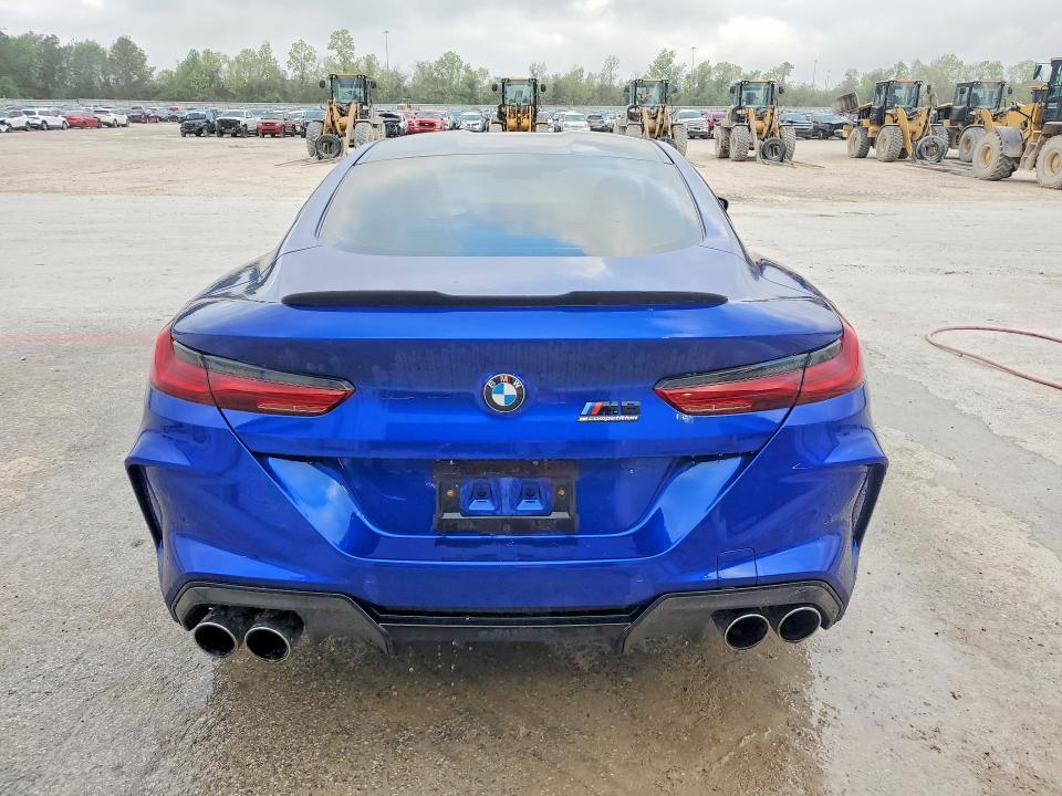 2024 BMW M8