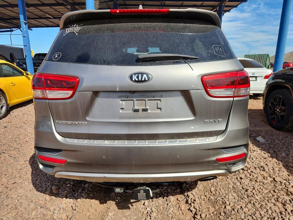 2016 KIA Sorento sx V6