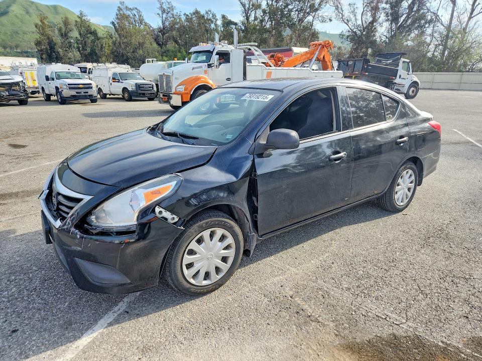 2015 Nissan Versa 1.6 s