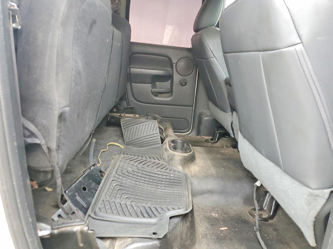 2005 Dodge RAM 2500 ST