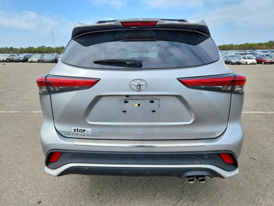 2023 Toyota Highlander xse