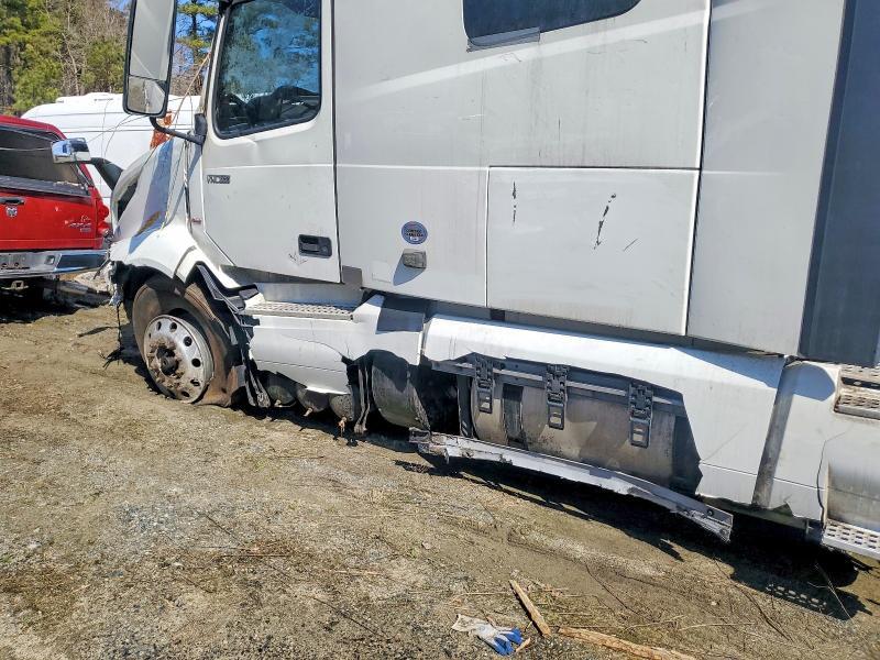 2021 Volvo VNL Semi Truck