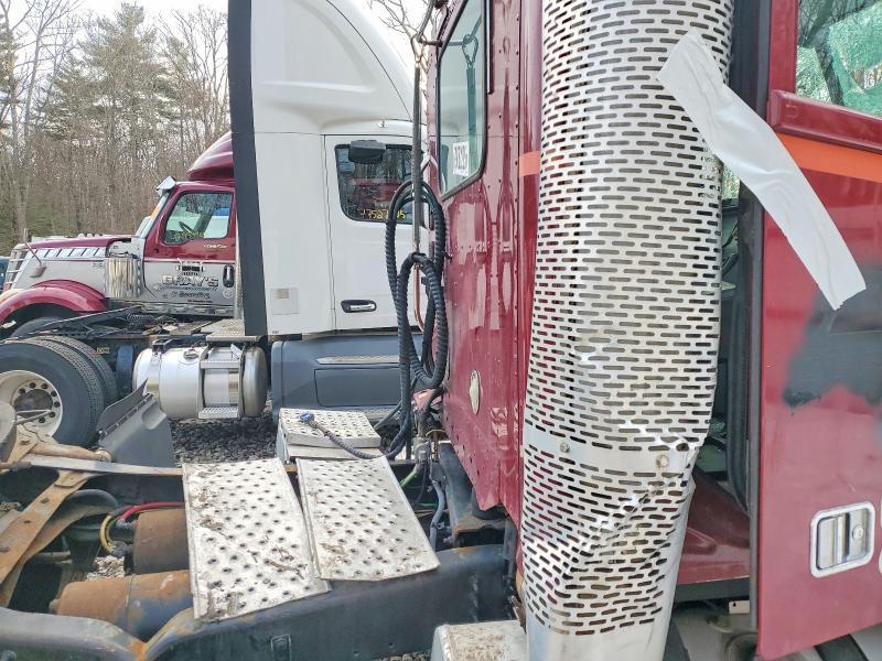 2017 Freightliner Convention Columbia