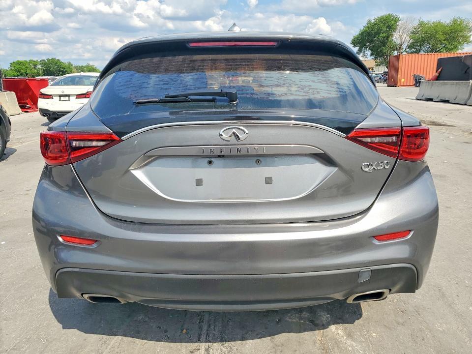 2017 Infiniti Qx30 Base