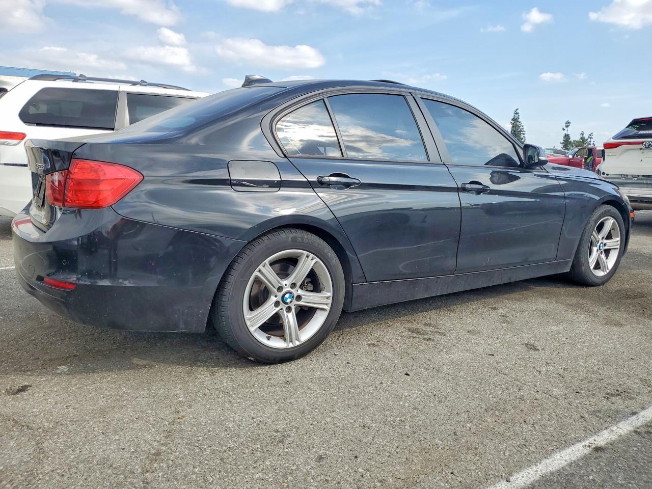 2013 BMW 328 i