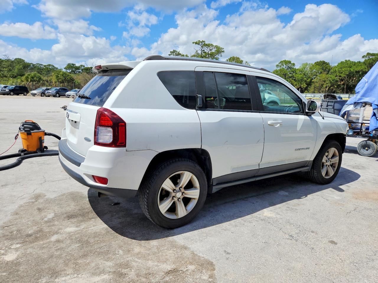 2016 Jeep Compass Latitude