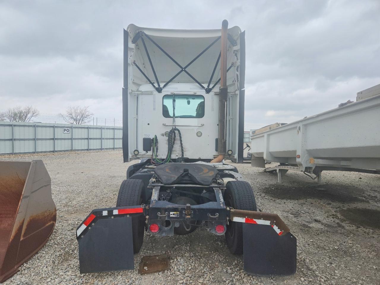 2018 Peterbilt 579 Semi Truck