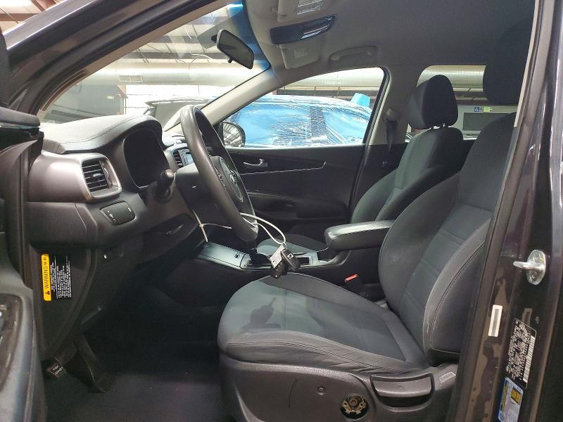 2016 KIA Sorento lx V6