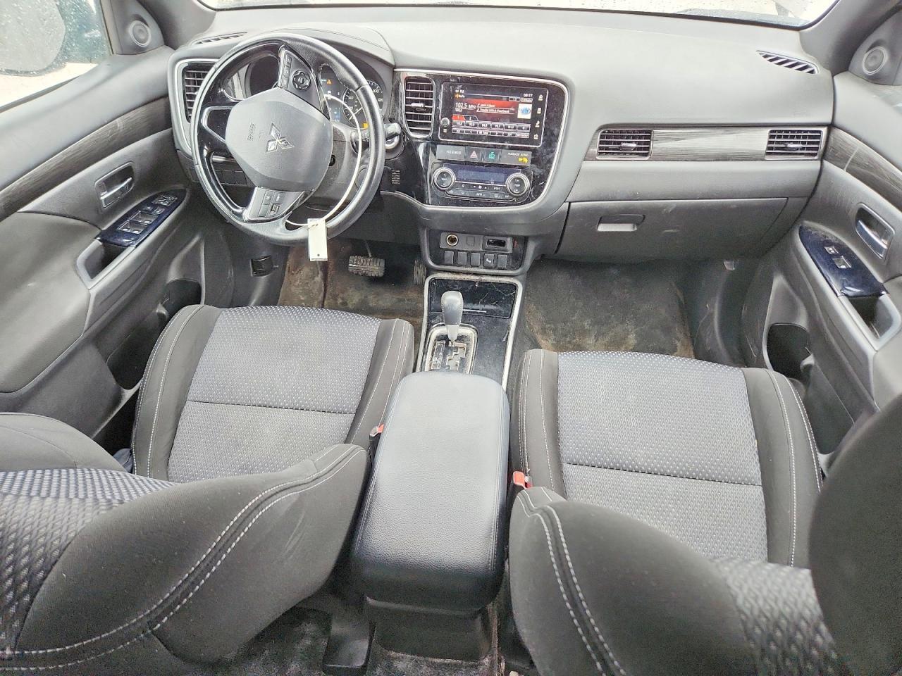 2018 Mitsubishi Outlander se