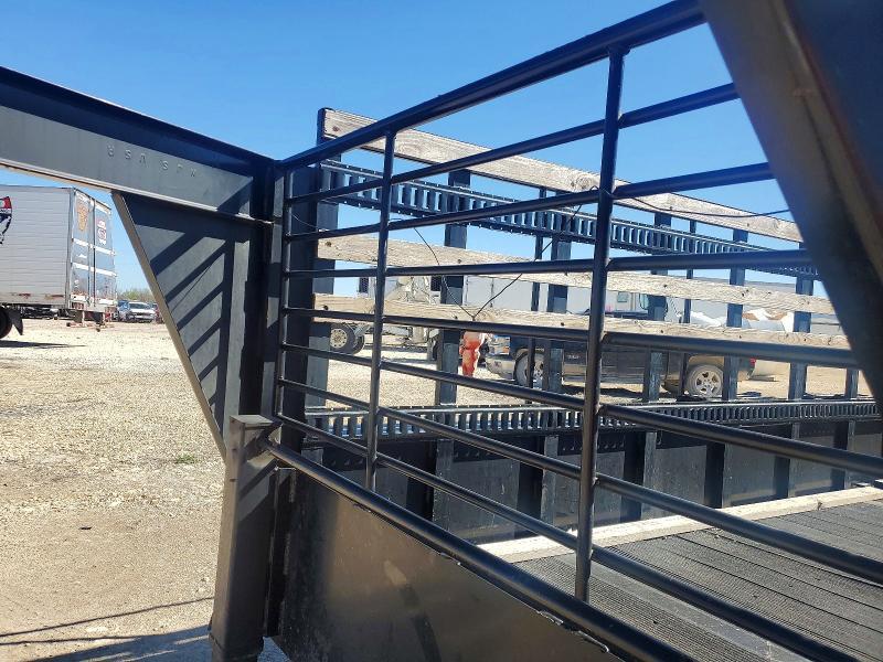 2013 Gooseneck Equipment Trailer