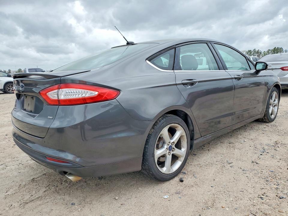 2015 Ford Fusion se