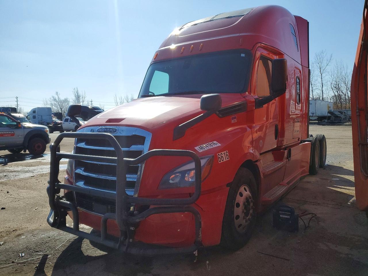 2019 Freightliner Cascadia 126