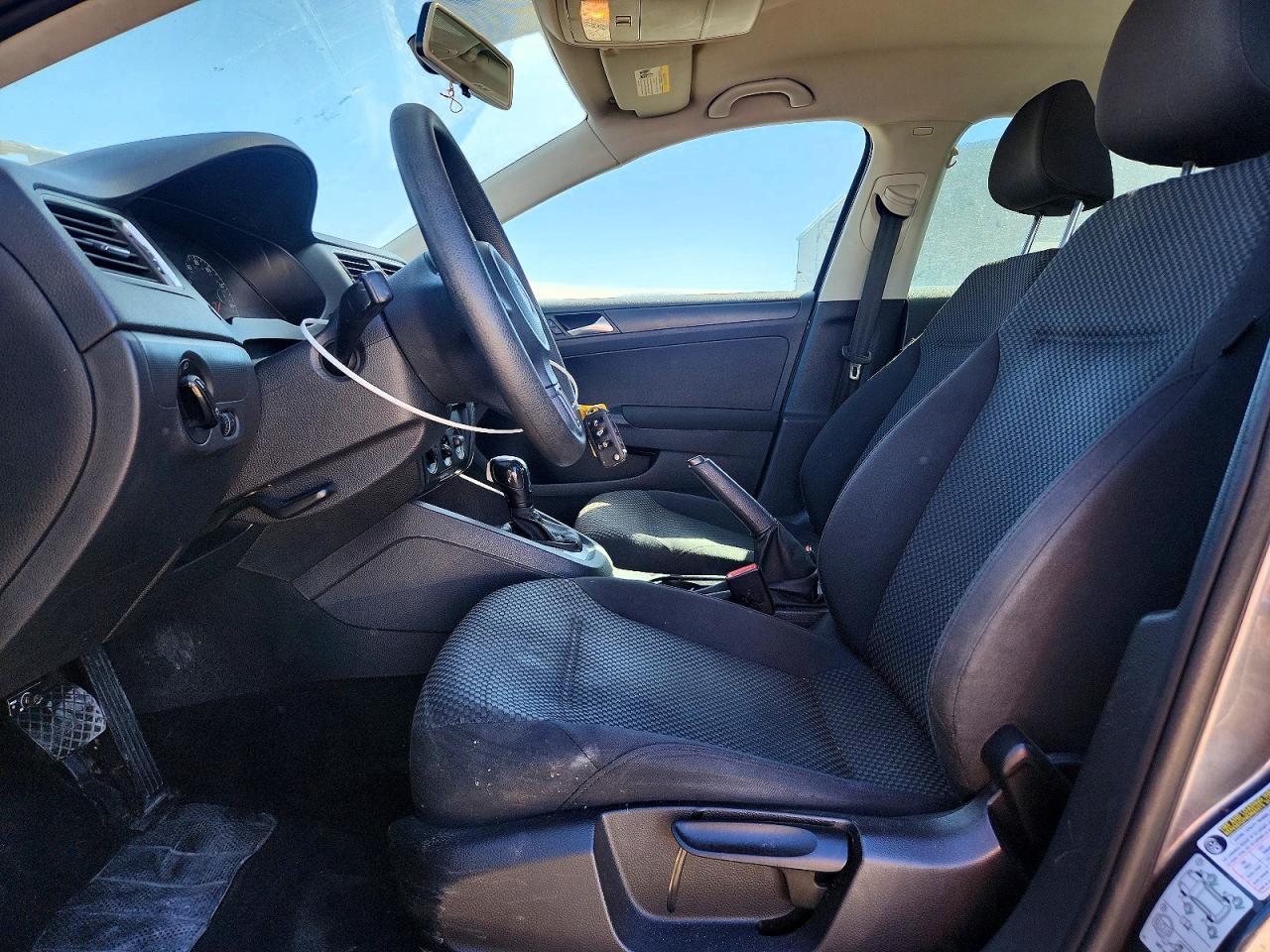 2012 Volkswagen Jetta Base