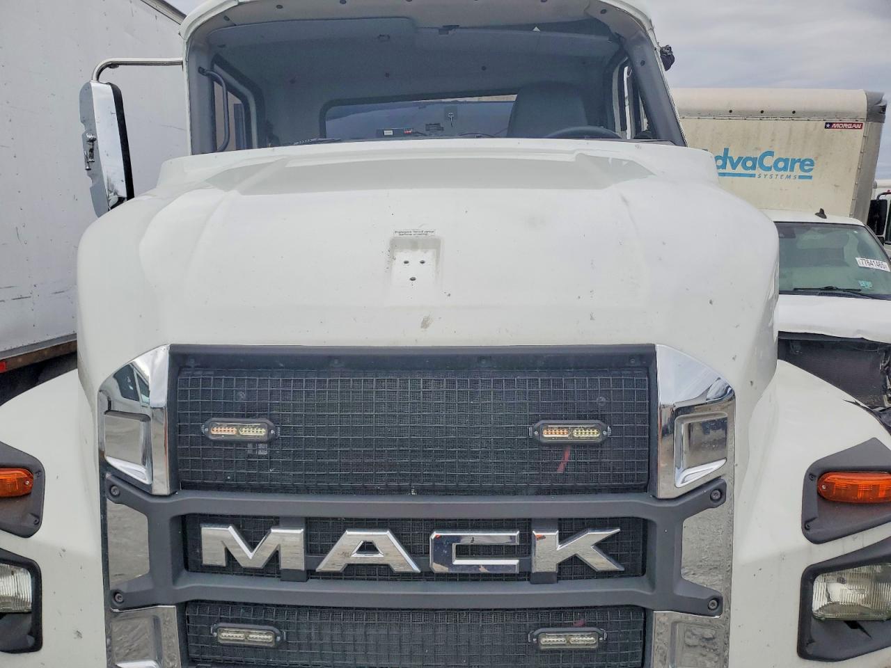 2025 Mack MD Flatbed Truck