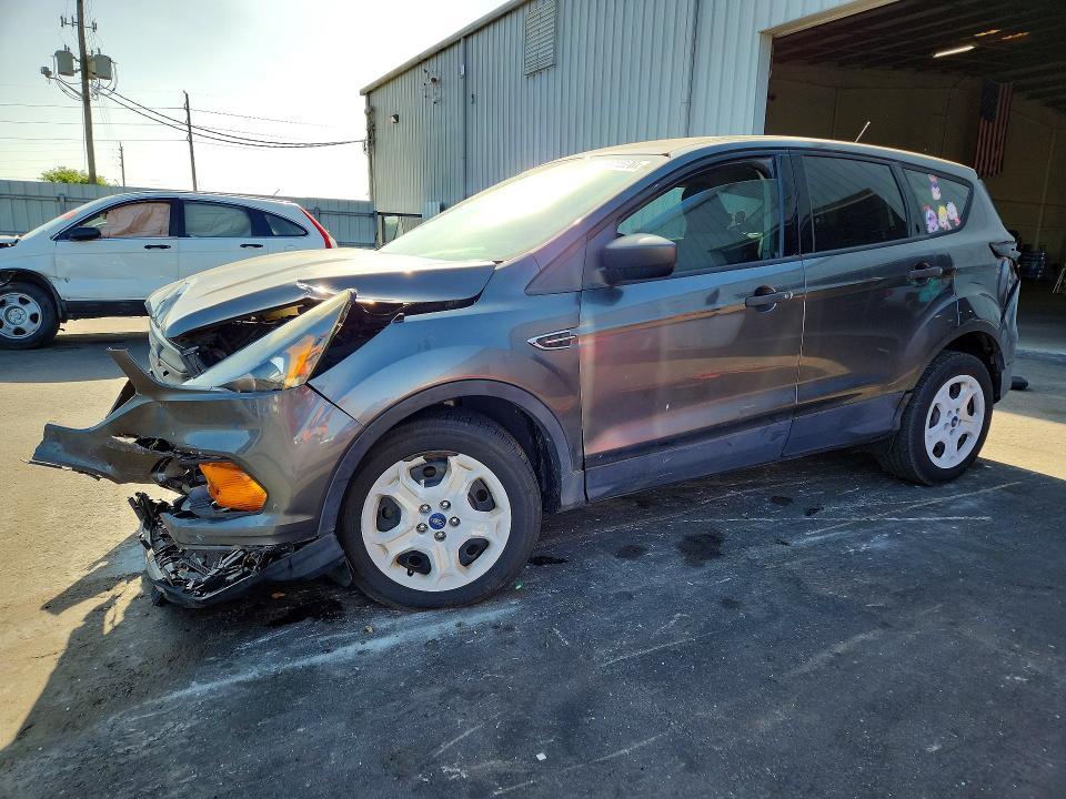 2018 Ford Escape s