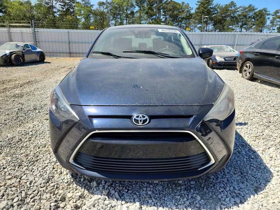 2018 Toyota Yaris ia Base