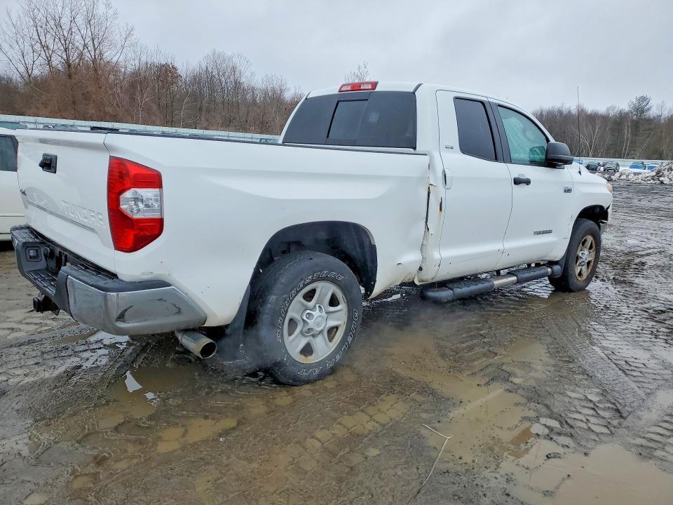 2017 Toyota Tundra SR5 4WD 5.7L V8 Double Cab